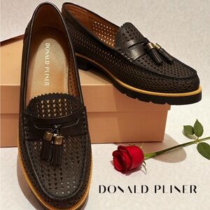 Donald J. Pliner Women’s SZ 10 Black Calf LENNY Tassel Loafers BRAND NEW IN BOX!